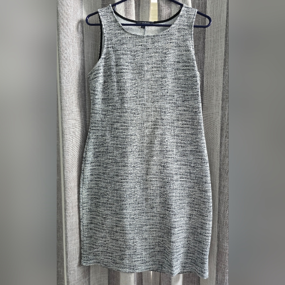 Work Sleevless Dress